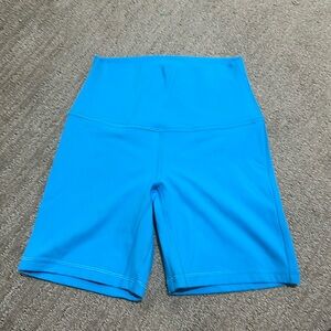 Align Shorts 6”